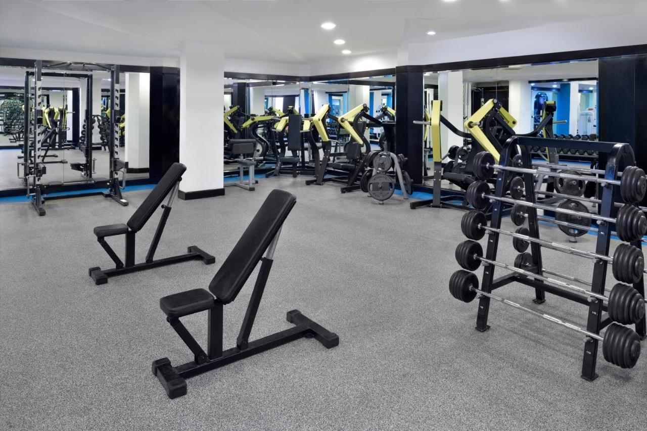 Hotel Al Corniche Dschidda Exterior foto A typical gym